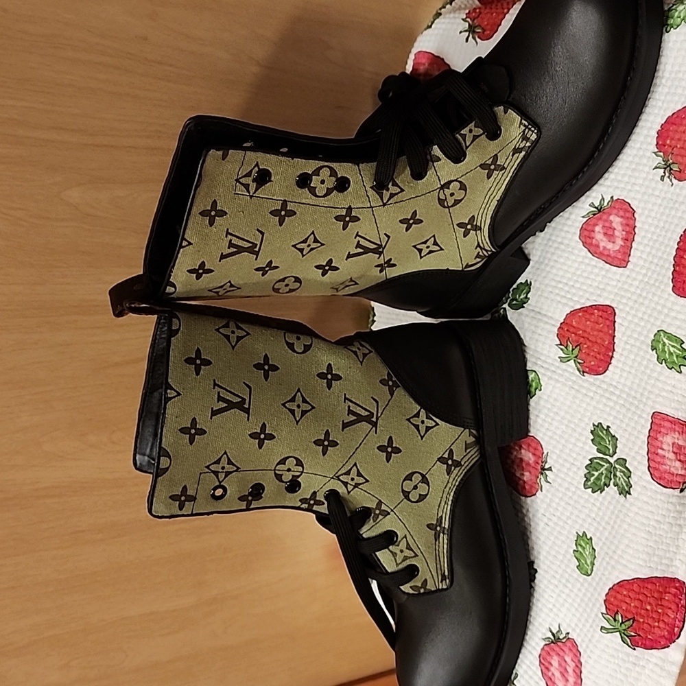 Louis Vuitton Monogram Ankle Boots in Black and Brown - Picture 7 of 7